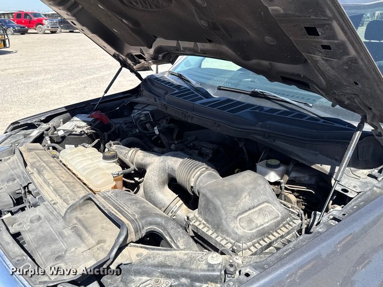 image for item DR1033 2022 Ford F150 Crew Cab pickup truck