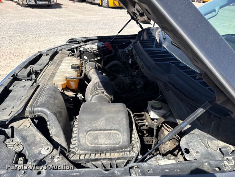 image for item DR1033 2022 Ford F150 Crew Cab pickup truck