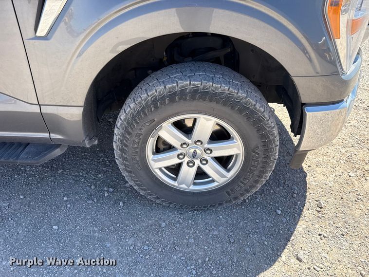 image for item DR1033 2022 Ford F150 Crew Cab pickup truck