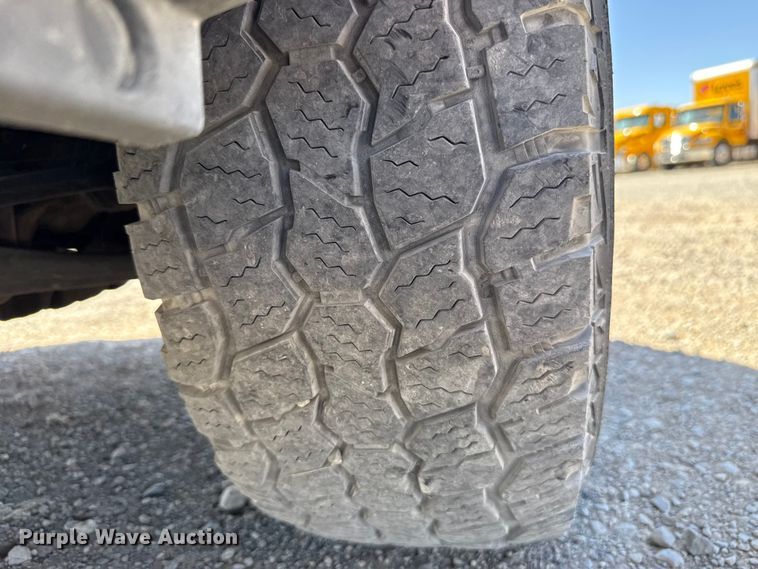 image for item DR1033 2022 Ford F150 Crew Cab pickup truck