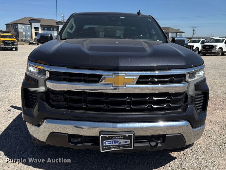 image for item DR1034 2023 Chevrolet Silverado 1500 Crew Cab pickup truck