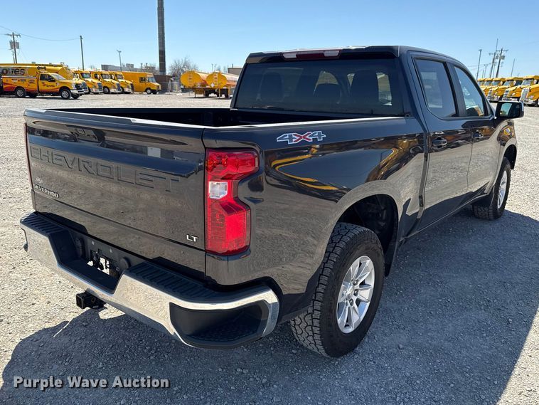 image for item DR1034 2023 Chevrolet Silverado 1500 Crew Cab pickup truck