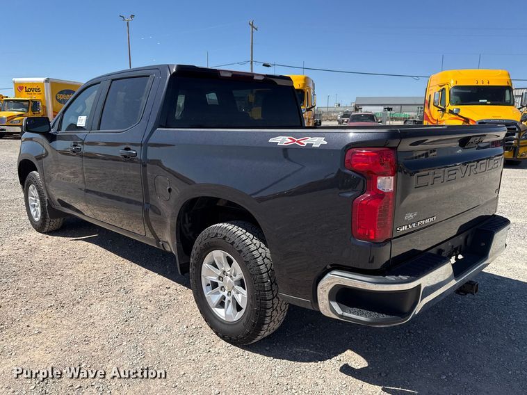 image for item DR1034 2023 Chevrolet Silverado 1500 Crew Cab pickup truck