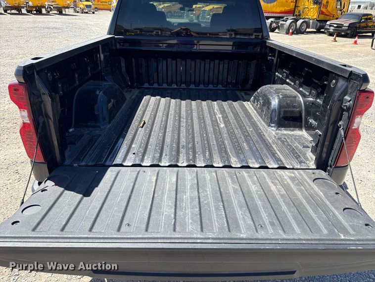 image for item DR1034 2023 Chevrolet Silverado 1500 Crew Cab pickup truck