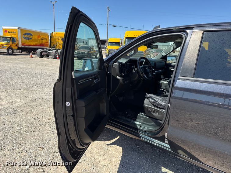 image for item DR1034 2023 Chevrolet Silverado 1500 Crew Cab pickup truck