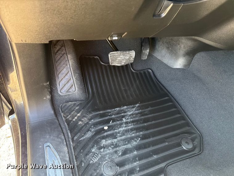 image for item DR1034 2023 Chevrolet Silverado 1500 Crew Cab pickup truck