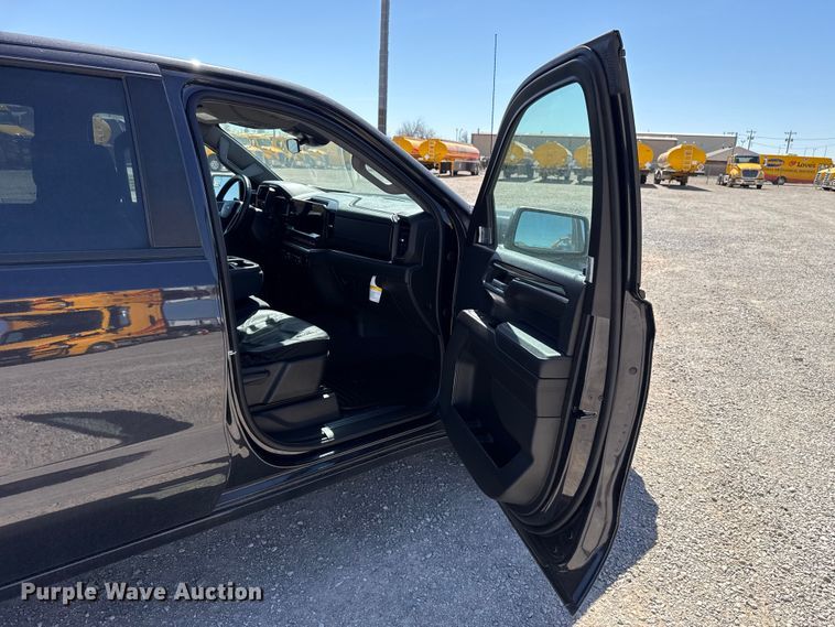 image for item DR1034 2023 Chevrolet Silverado 1500 Crew Cab pickup truck