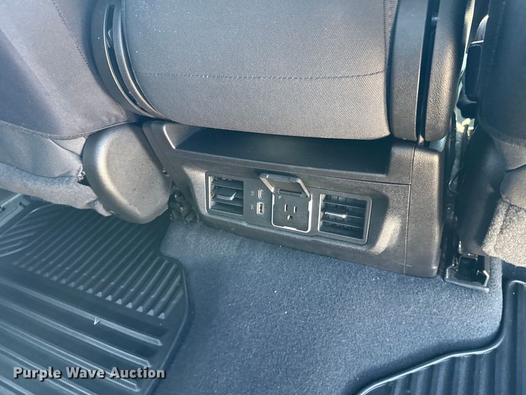 image for item DR1034 2023 Chevrolet Silverado 1500 Crew Cab pickup truck