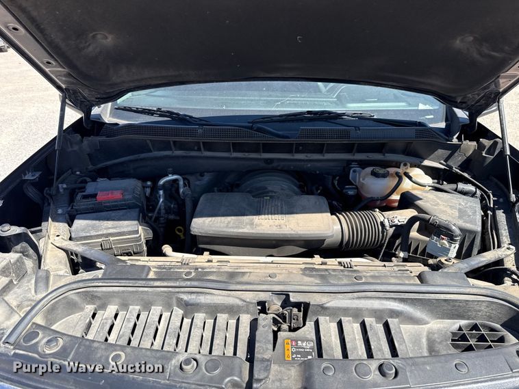 image for item DR1034 2023 Chevrolet Silverado 1500 Crew Cab pickup truck