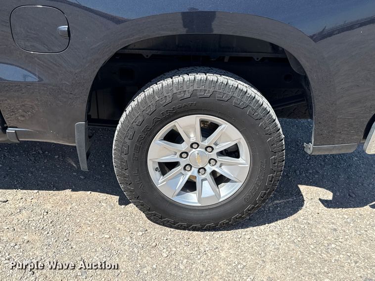 image for item DR1034 2023 Chevrolet Silverado 1500 Crew Cab pickup truck