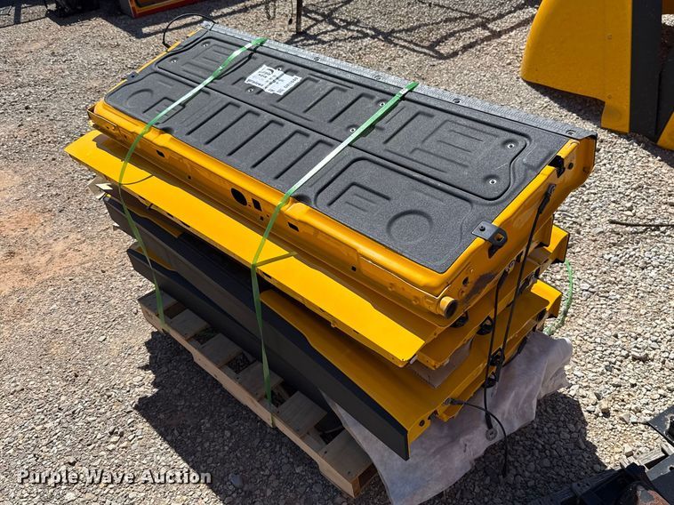 image for item DR1040 (6) tailgates