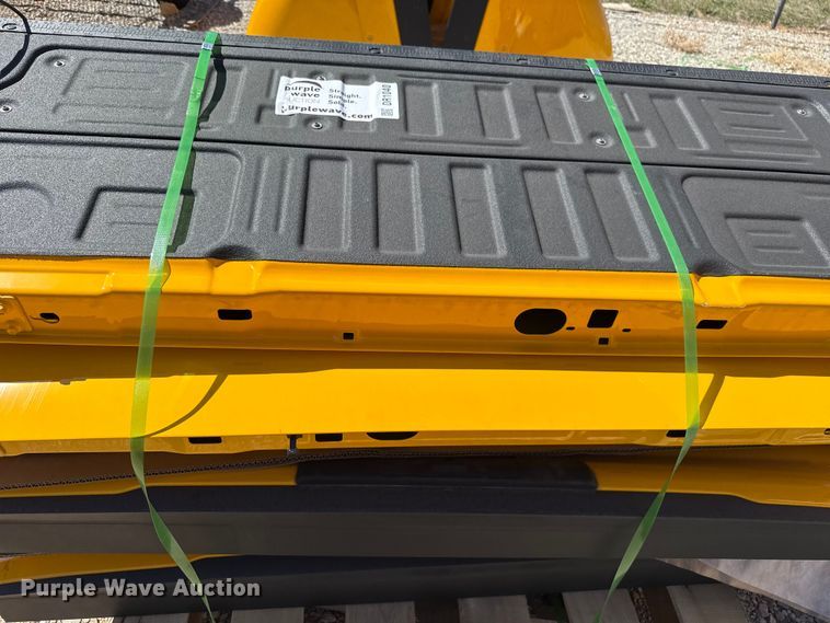 image for item DR1040 (6) tailgates