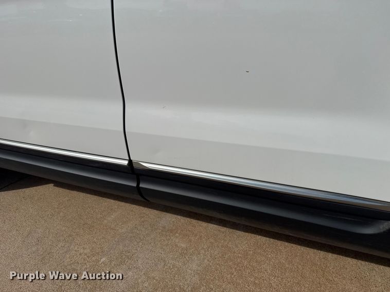 image for item DR1045 2014 Ford Explorer SUV