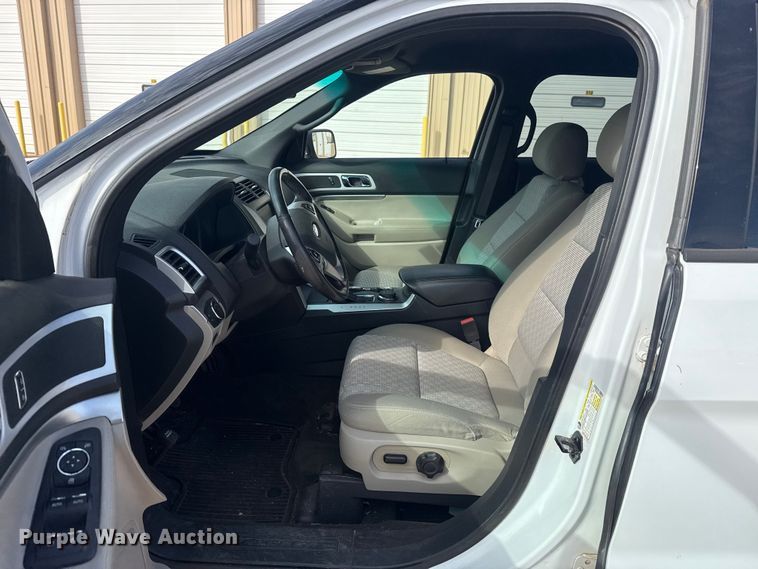 image for item DR1045 2014 Ford Explorer SUV