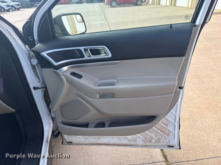 image for item DR1045 2014 Ford Explorer SUV