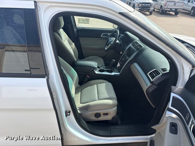 image for item DR1045 2014 Ford Explorer SUV