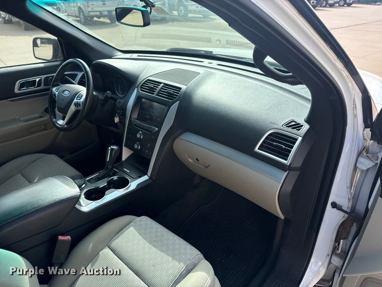 image for item DR1045 2014 Ford Explorer SUV