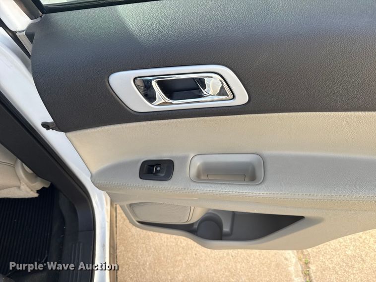 image for item DR1045 2014 Ford Explorer SUV