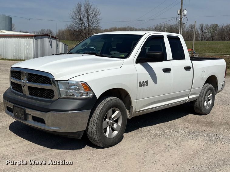 image for item DT0104 2016 RAM 1500 Ext. Cab pickup truck