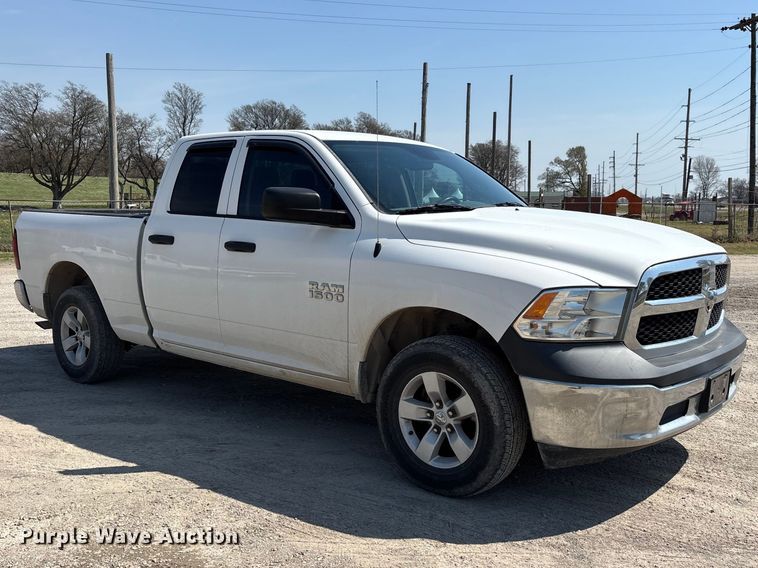 image for item DT0104 2016 RAM 1500 Ext. Cab pickup truck