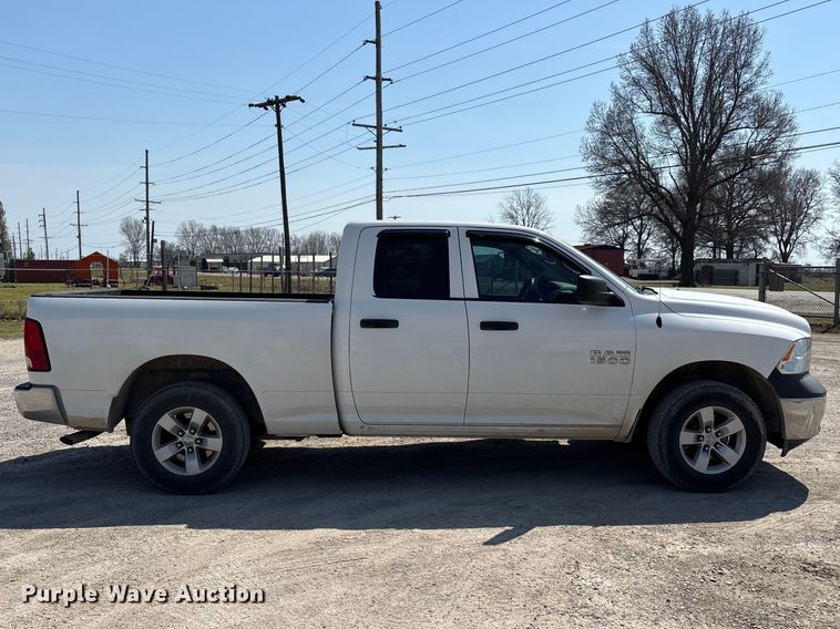 image for item DT0104 2016 RAM 1500 Ext. Cab pickup truck