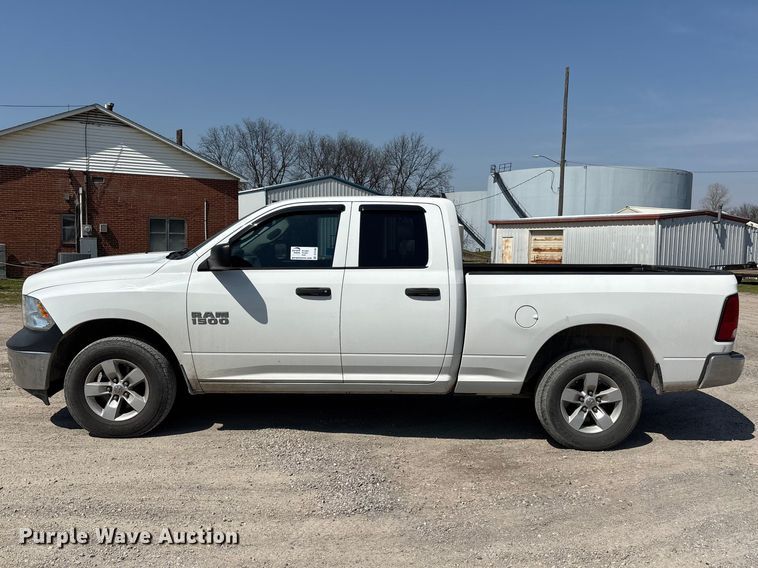 image for item DT0104 2016 RAM 1500 Ext. Cab pickup truck