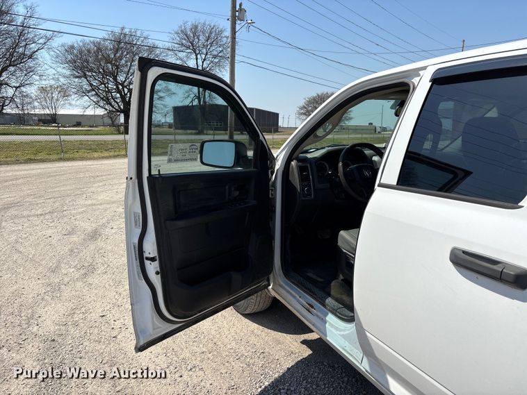 image for item DT0104 2016 RAM 1500 Ext. Cab pickup truck