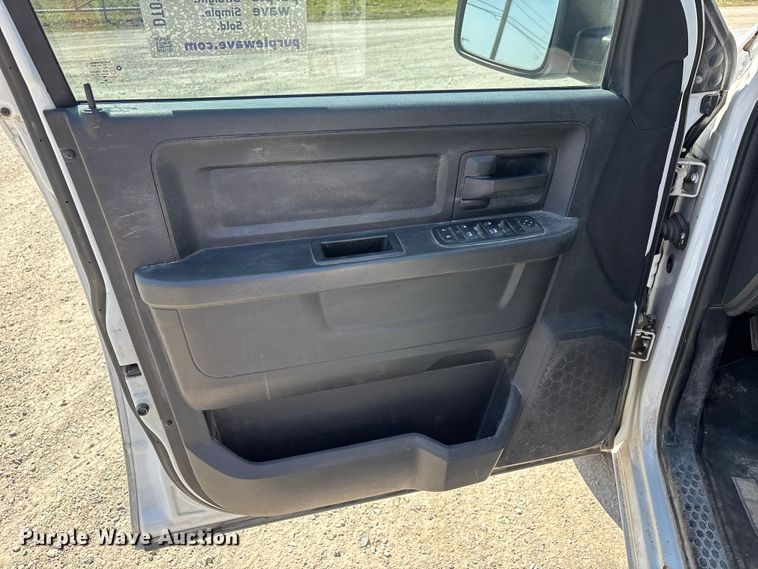 image for item DT0104 2016 RAM 1500 Ext. Cab pickup truck