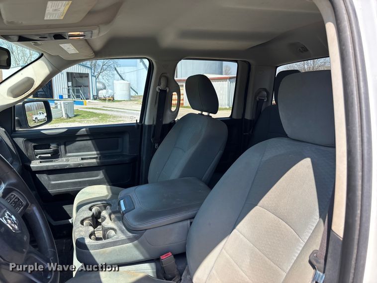 image for item DT0104 2016 RAM 1500 Ext. Cab pickup truck