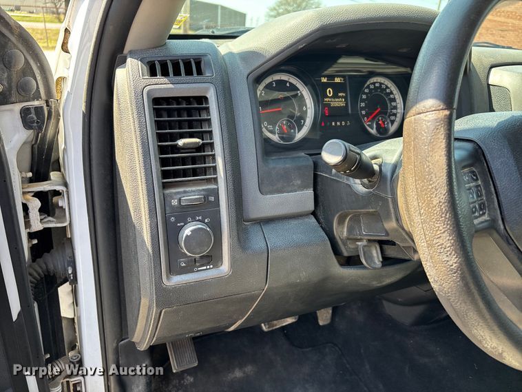 image for item DT0104 2016 RAM 1500 Ext. Cab pickup truck