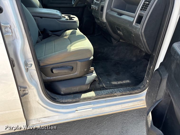 image for item DT0104 2016 RAM 1500 Ext. Cab pickup truck