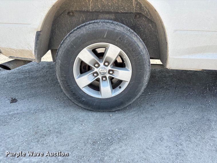 image for item DT0104 2016 RAM 1500 Ext. Cab pickup truck