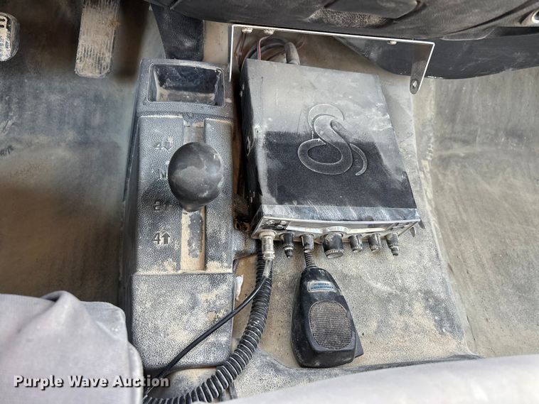 image for item DT0105 2018 Chevrolet Silverado 1500 pickup truck