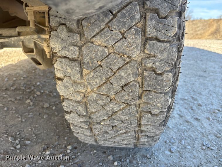 image for item DT0105 2018 Chevrolet Silverado 1500 pickup truck