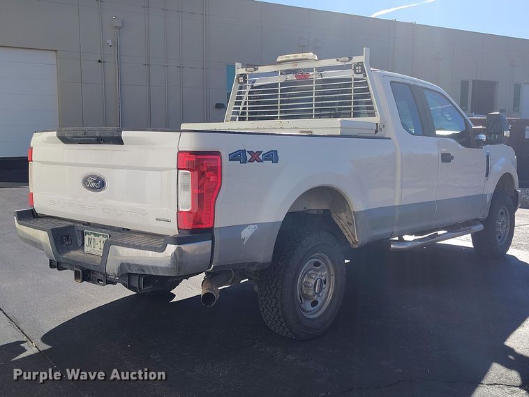 image for item DT0979 2018 Ford F250 Super Duty Ext. Cab pickup truck