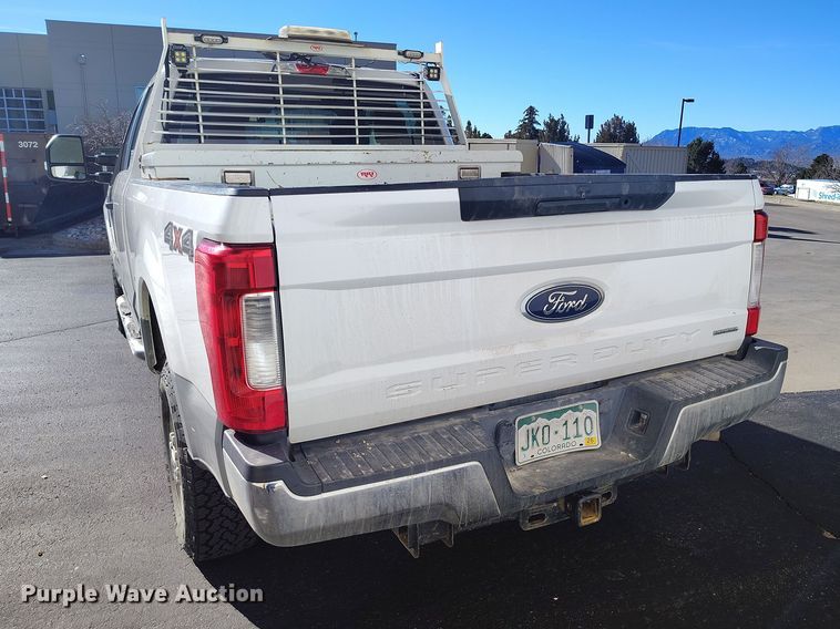 image for item DT0979 2018 Ford F250 Super Duty Ext. Cab pickup truck