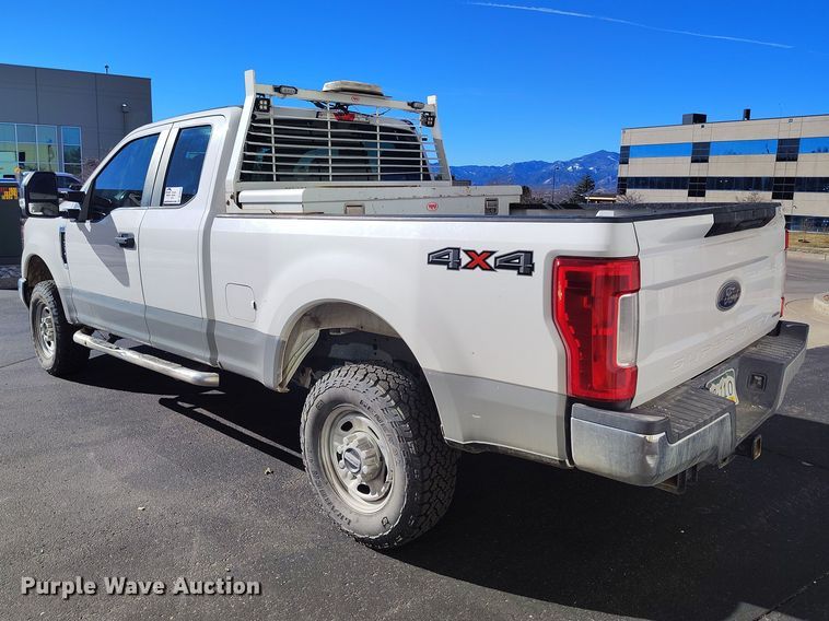 image for item DT0979 2018 Ford F250 Super Duty Ext. Cab pickup truck