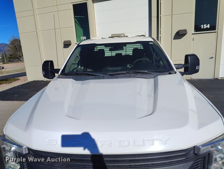 image for item DT0979 2018 Ford F250 Super Duty Ext. Cab pickup truck