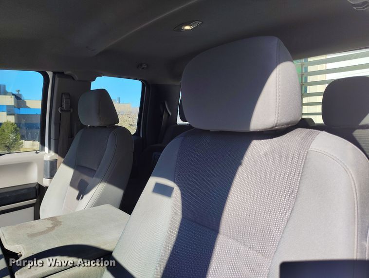 image for item DT0979 2018 Ford F250 Super Duty Ext. Cab pickup truck