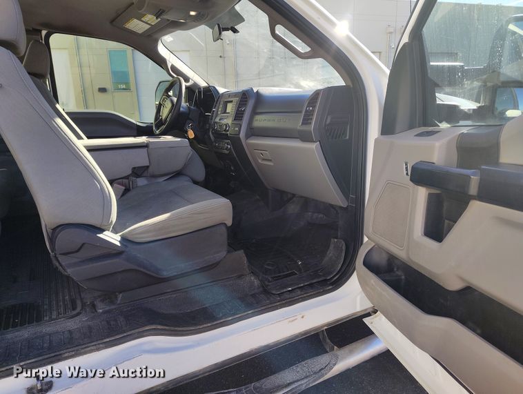 image for item DT0979 2018 Ford F250 Super Duty Ext. Cab pickup truck