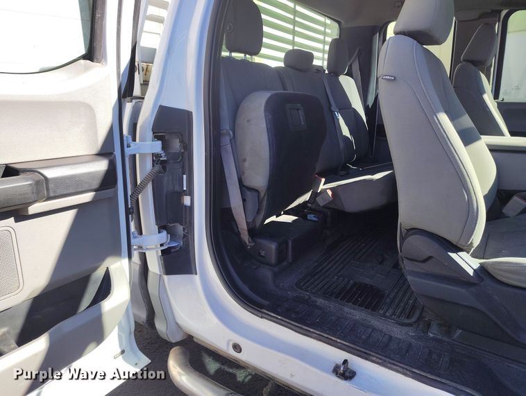 image for item DT0979 2018 Ford F250 Super Duty Ext. Cab pickup truck