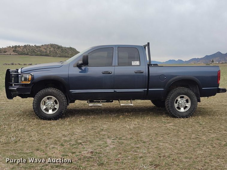 image for item DT0996 2006 Dodge Ram 3500 Crew Cab pickup truck