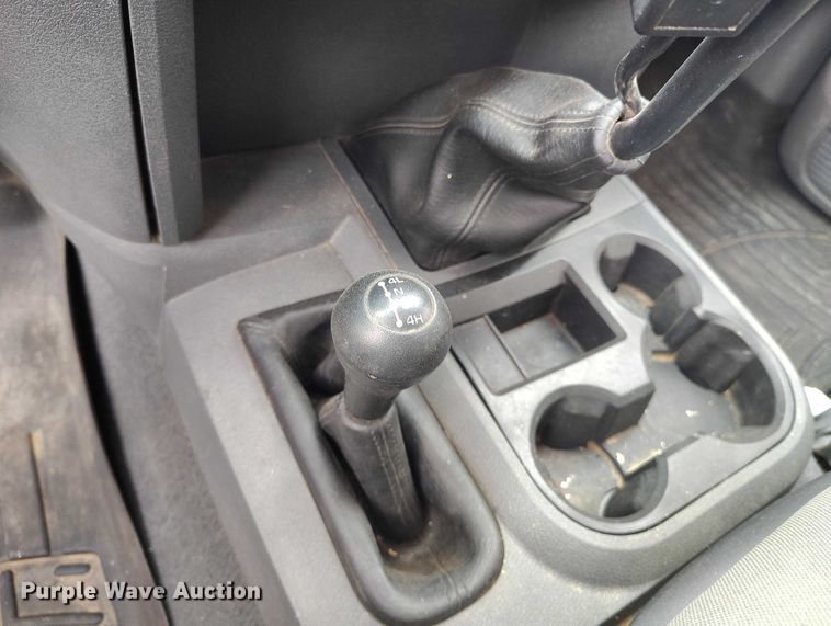 image for item DT0996 2006 Dodge Ram 3500 Crew Cab pickup truck