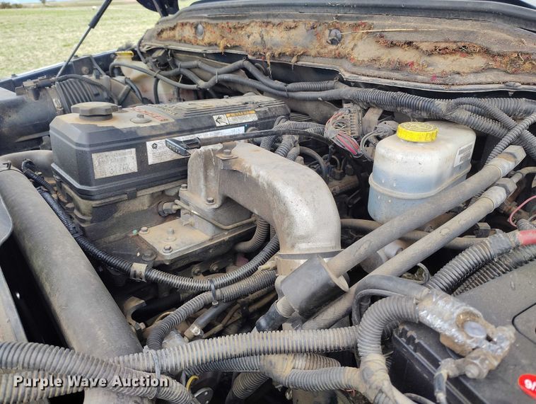 image for item DT0996 2006 Dodge Ram 3500 Crew Cab pickup truck