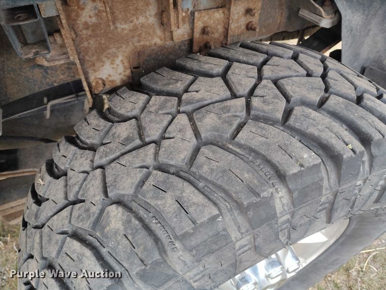 image for item DT0996 2006 Dodge Ram 3500 Crew Cab pickup truck