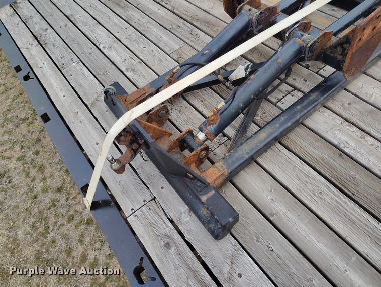 image for item DT0997 1999 International 4900 rollback truck