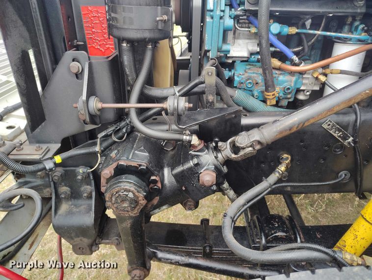 image for item DT0997 1999 International 4900 rollback truck