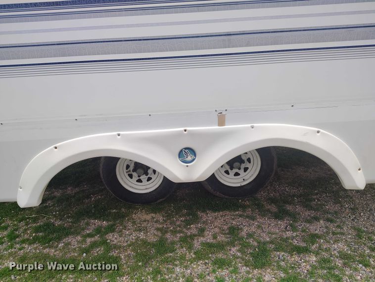 image for item DT0999 1997 Jayco 2630 camper