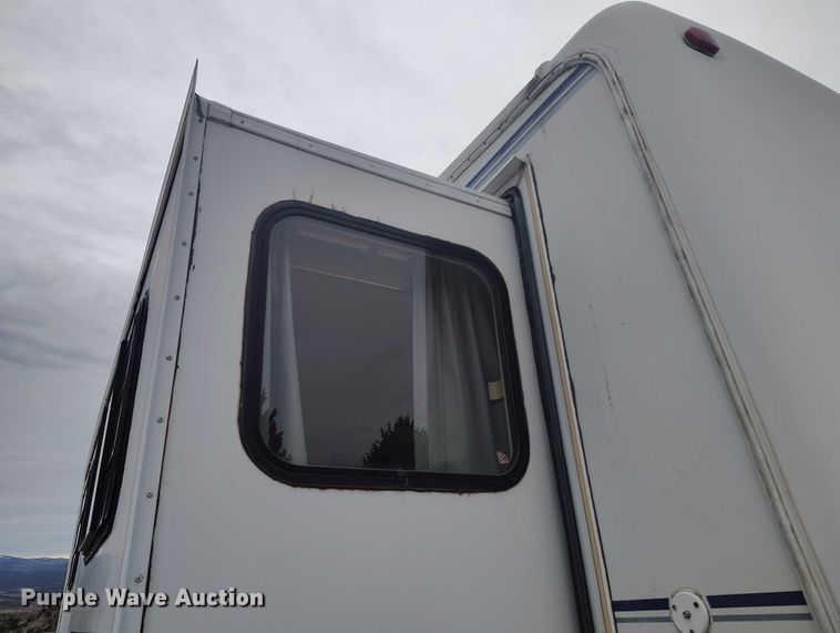 image for item DT0999 1997 Jayco 2630 camper