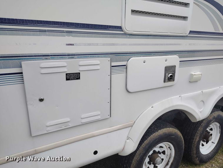 image for item DT0999 1997 Jayco 2630 camper